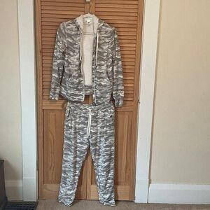 Women's Gray Camo Pajama Set